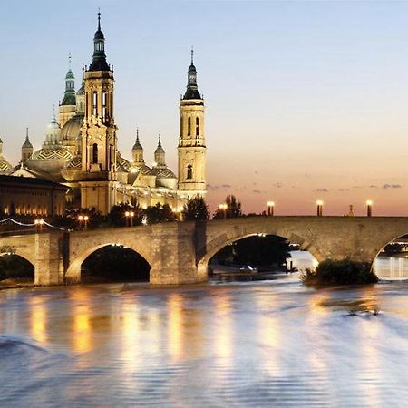 Zaragoza Y Sus 2 Catedrales Lägenhet Exteriör bild